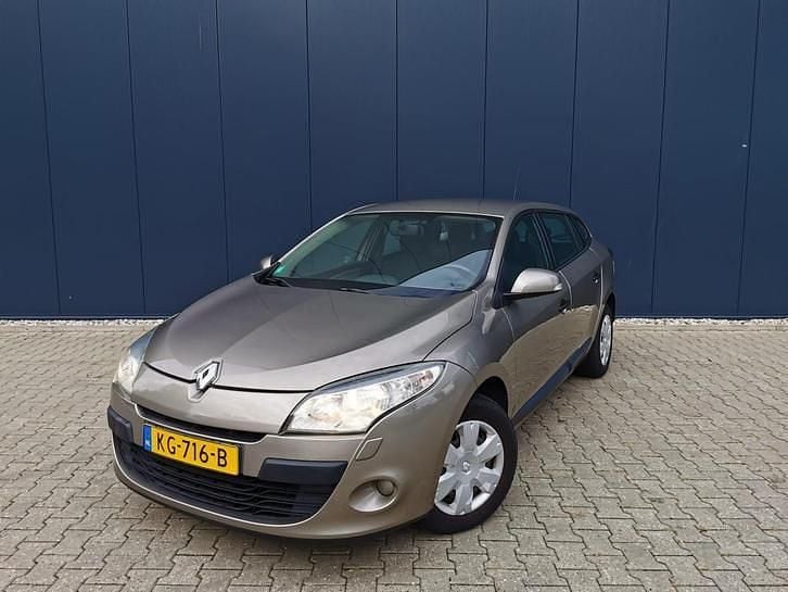 Gebruikt 2013 Renault Mégane III Authentique Stationwagen | € 3.999 (Goede deal) - Afbeelding 1/1