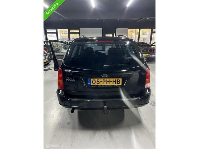 Occasion Ford Focus 101 PK (74 kW) 2004 Zwart Stationwagen