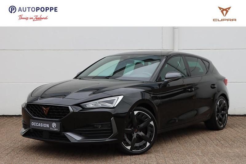 Hatchback Gebruikt 2022 Cupra Leon VZ Hatchback | € 25.950 (Eerlijke prijs) - Afbeelding 1/4