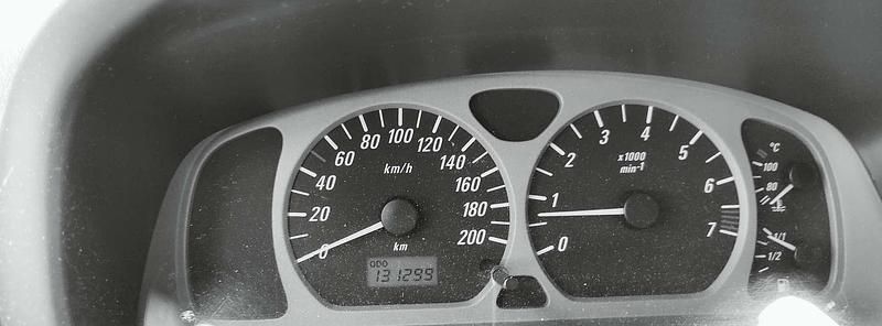 Zwart Gebruikt 2003 Opel Agila Color Edition MPV | € 650 (Goede deal) - Afbeelding 1/4