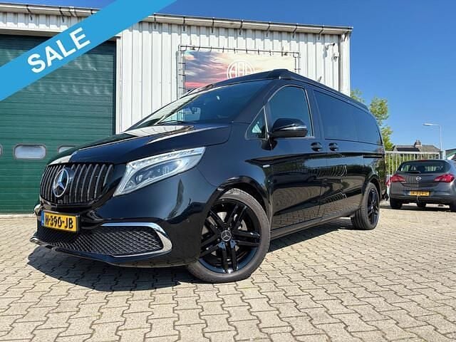 Zwart, metallic lak Gebruikt 2016 Mercedes V250 Avantgarde Edition MPV | € 44.451 (Eerlijke prijs) - Afbeelding 1/4
