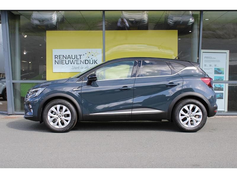 Occasion Renault Captur Intens 101 PK (74 kW) 2021 Twotone bleu marine / noir et SUV