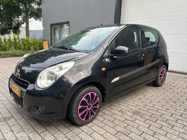 Zwart Gebruikt 2009 Suzuki Alto Exclusive Hatchback | € 2.499 (Eerlijke prijs) - Afbeelding 1/4