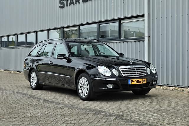 Zwart Gebruikt 2006 Mercedes E280 Elegance Stationwagen | € 12.950 - Afbeelding 1/4