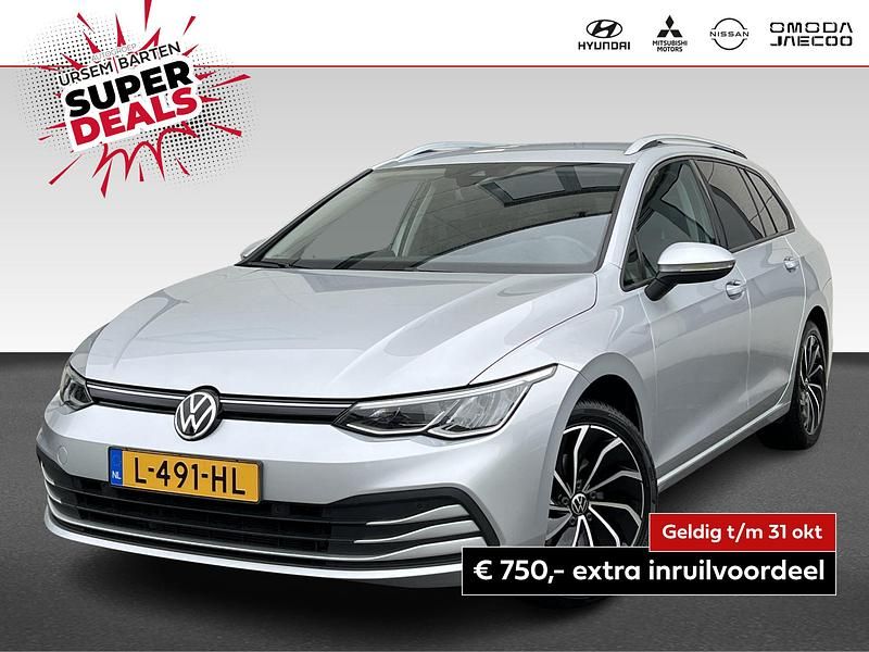 Grijs Gebruikt 2021 VW Golf VIII Life Stationwagen | € 18.930 (Eerlijke prijs) - Afbeelding 1/4
