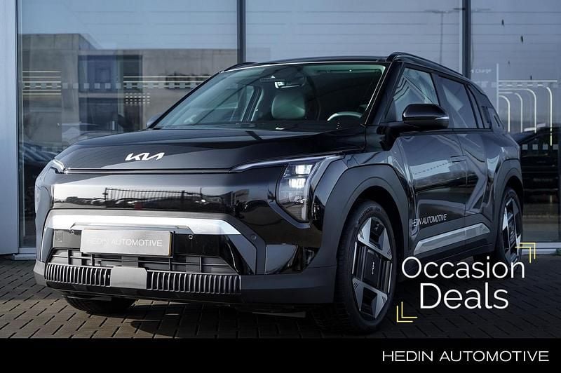 Zwart Occasion 2025 Kia EV3 Advance SUV | € 35.995 (Goede deal) - Afbeelding 1/4