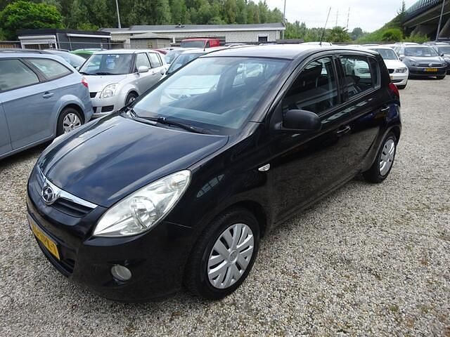 Zwart Gebruikt 2009 Hyundai i20 Hatchback | € 2.795 (Duur) - Afbeelding 1/4