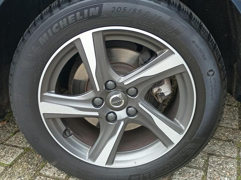 Occasion Volvo V40 123 PK (90 kW) 2018 Blauw Hatchback