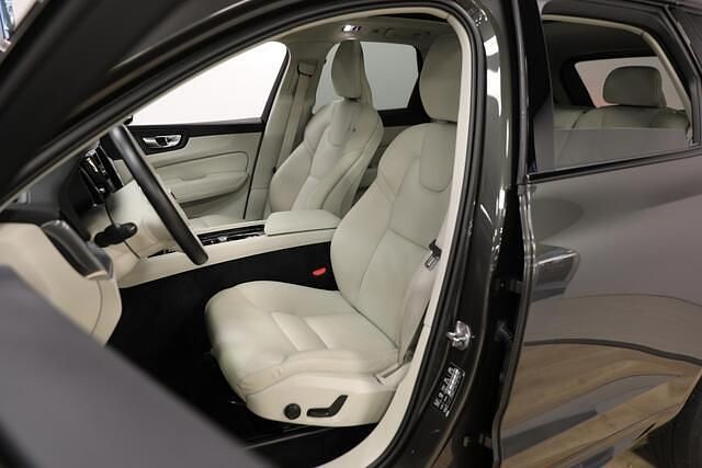 Occasion Volvo XC60 R-Design 340 PK (250 kW) 2020 Grijs SUV