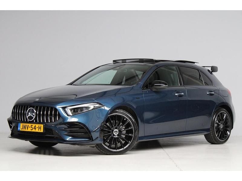 Blauw Gebruikt 2020 Mercedes A250 Premium Plus Hatchback | € 29.945 (Eerlijke prijs) - Afbeelding 1/4