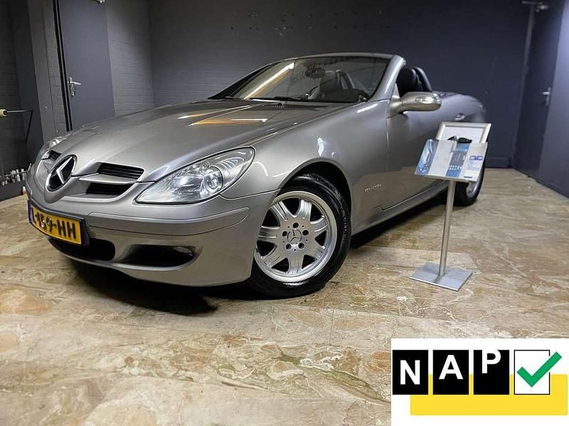 Grijs Gebruikt 2005 Mercedes SLK200 Cabriolet | € 6.950 (Super prijs) - Afbeelding 1/4