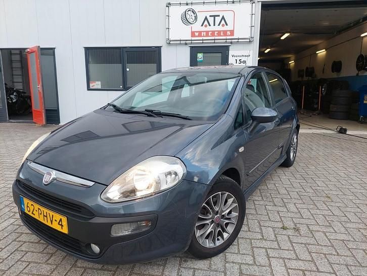 Gebruikt 2011 Fiat Punto Evo Hatchback | € 2.995 - Afbeelding 1/1