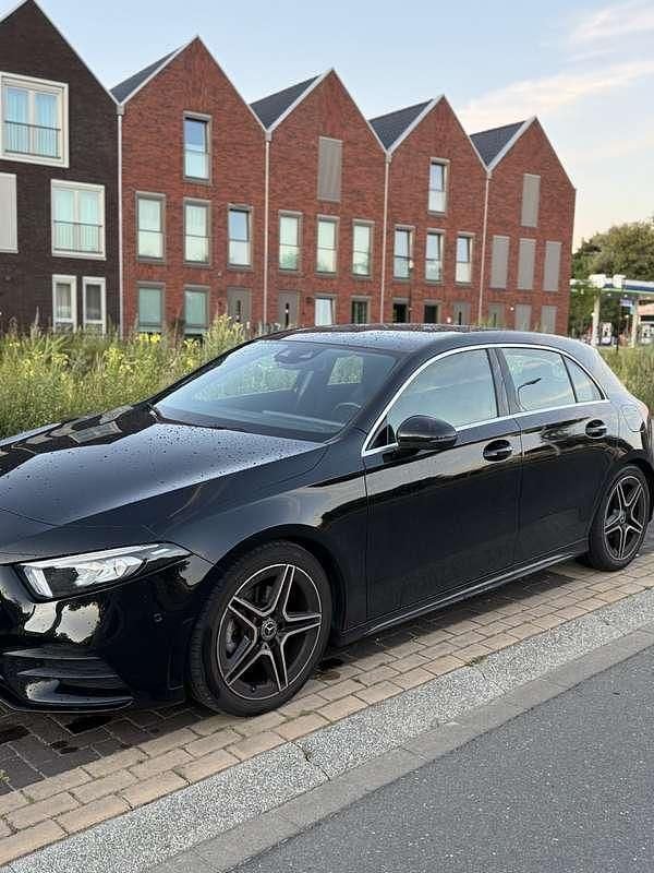 Occasion Mercedes A180 Premium Plus 136 PK (100 kW) 2020 Zwart Stationwagen
