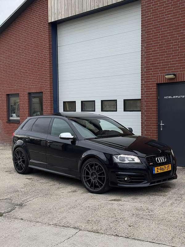 Zwart Gebruikt 2011 Audi S3 Sportback Stationwagen | € 14.750 - Afbeelding 1/4