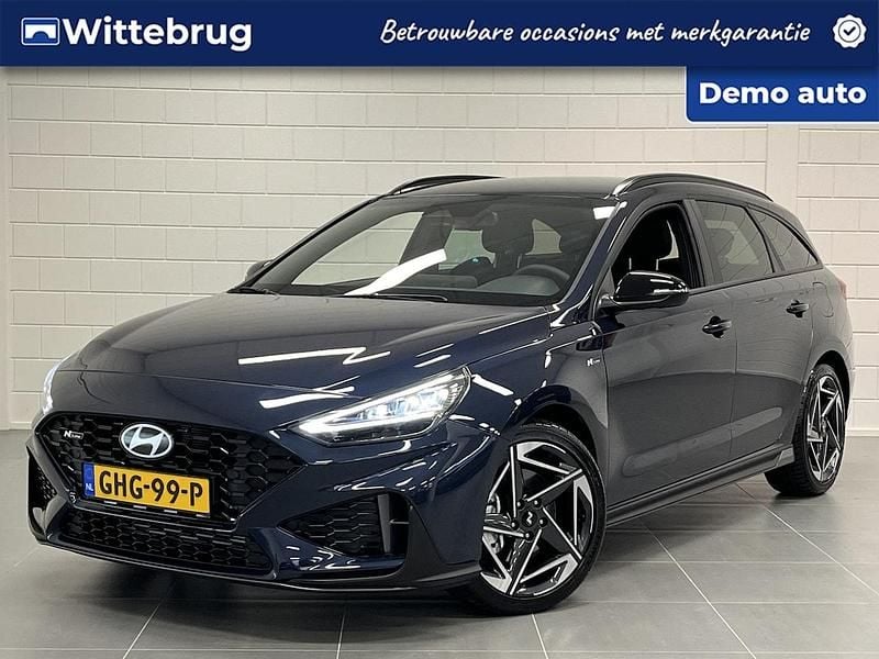 Blauw Occasion 2024 Hyundai i30 N Line Stationwagen | € 27.750 (Goede deal) - Afbeelding 1/3