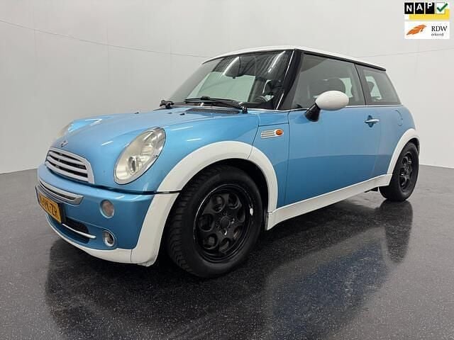 Blauw Gebruikt 2004 Mini Cooper Hatchback | € 1.495 (Goede deal) - Afbeelding 1/4