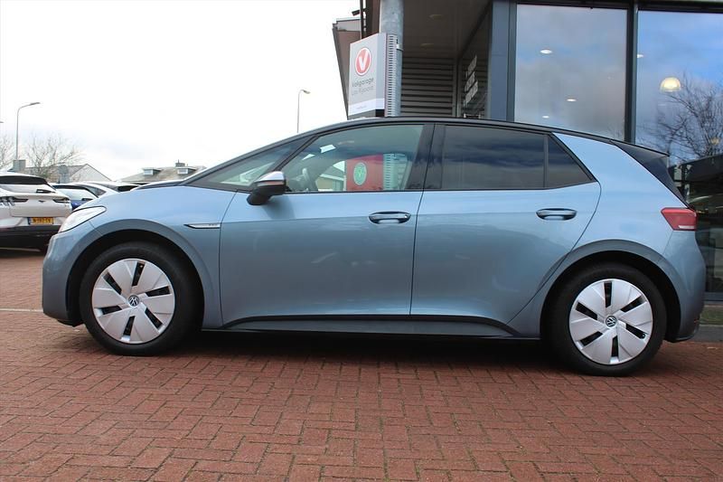 Blauw Gebruikt 2020 VW ID.3 Business Hatchback | € 16.395 - Afbeelding 1/3