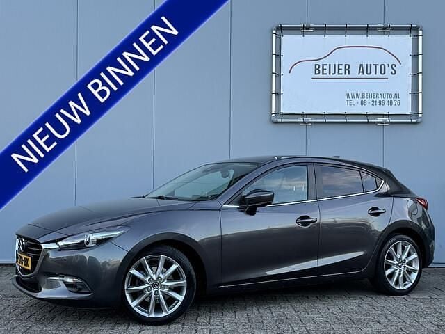 Grijs Gebruikt 2018 Mazda 3 Hatchback | € 16.495 (Eerlijke prijs) - Afbeelding 1/4