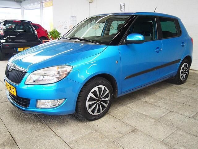 Occasion Skoda Fabia Ambition 86 PK (63 kW) 2013 Blauw Hatchback