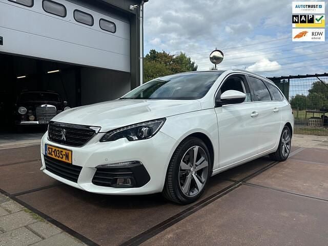 Wit Gebruikt 2018 Peugeot 308 SW Stationwagen | € 6.950 (Super prijs) - Afbeelding 1/4