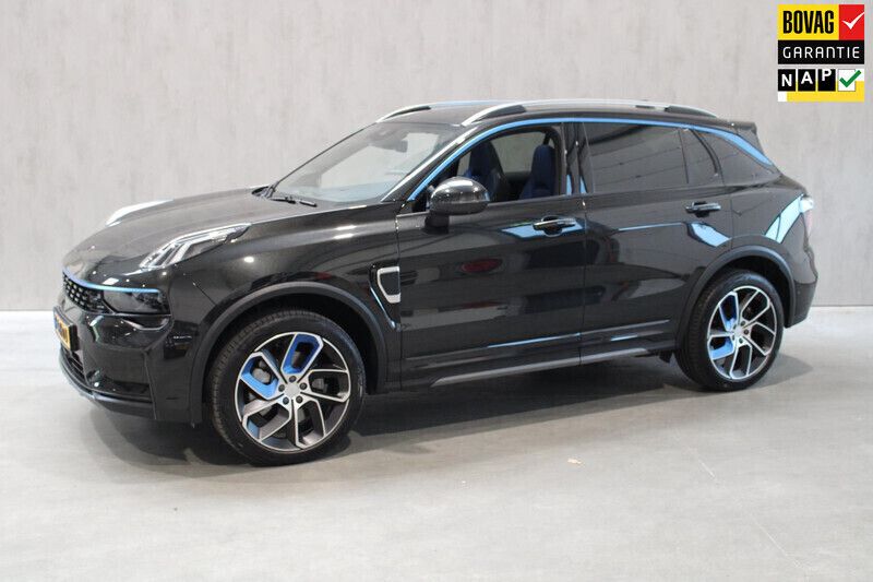 Zwart Gebruikt 2023 Lynk & Co 01 SUV | € 29.995 (Eerlijke prijs) - Afbeelding 1/4