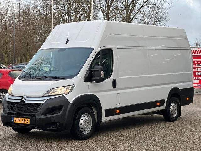 Wit Gebruikt 2022 Citroën Jumper MPV | € 29.950 - Afbeelding 1/4