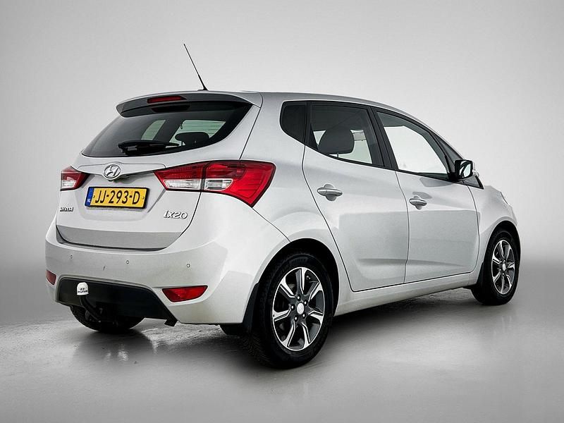 Occasion Hyundai ix20 GO! 90 PK (66 kW) 2016 Grijs Hatchback