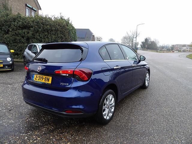 Occasion Fiat Tipo Mirror 95 PK (69 kW) 2019 Blauw Hatchback