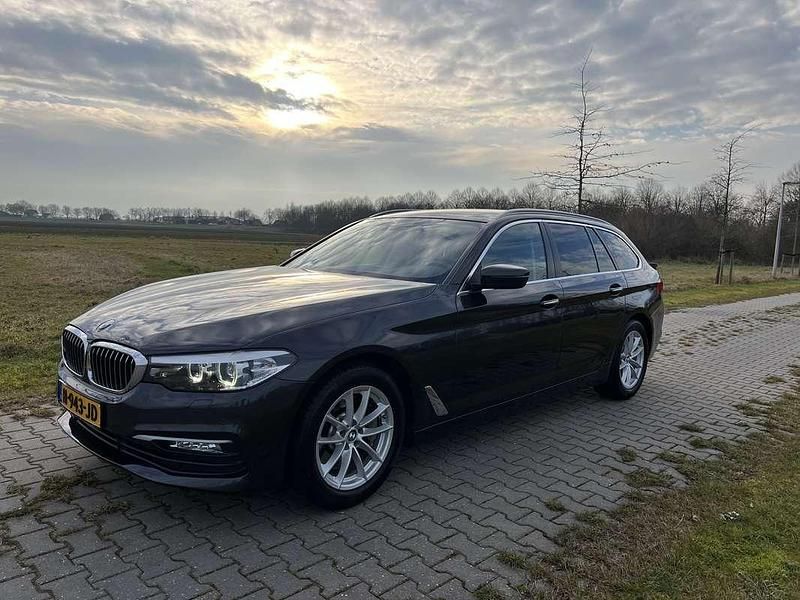 Occasion BMW 530 Executive 252 PK (185 kW) 2017 Grijs Stationwagen