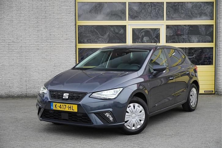 Occasion Seat Ibiza Business 97 PK (71 kW) 2021 Grijs Hatchback