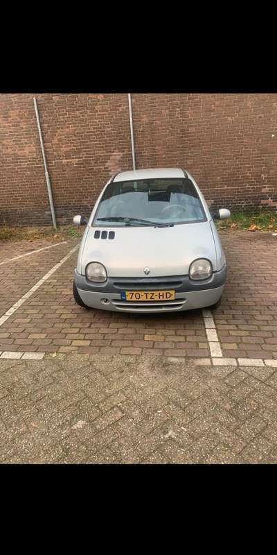 Grijs Gebruikt 2007 Renault Twingo Expression Hatchback | € 1.000 (Eerlijke prijs) - Afbeelding 1/4