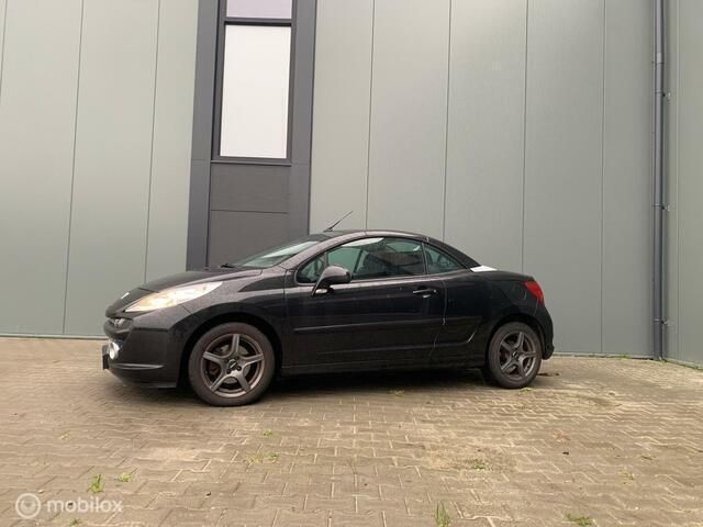 Zwart Gebruikt 2009 Peugeot 207 CC Cabriolet | € 4.995 (Eerlijke prijs) - Afbeelding 1/4