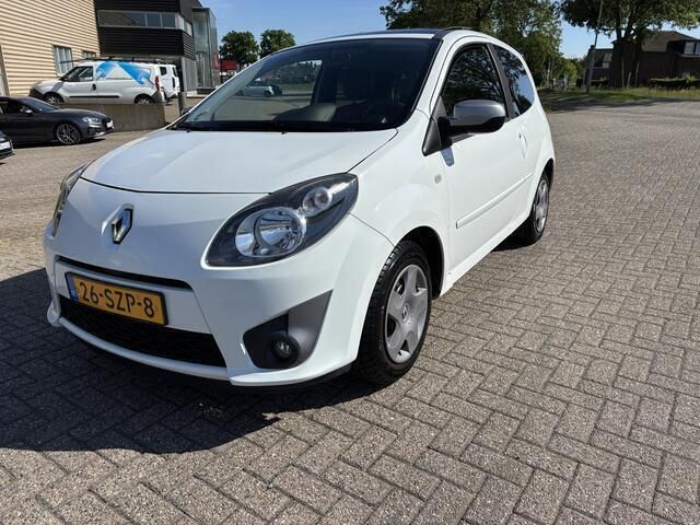 Wit Gebruikt 2012 Renault Twingo Night&Day Hatchback | € 4.745 (Iets duurder) - Afbeelding 1/4