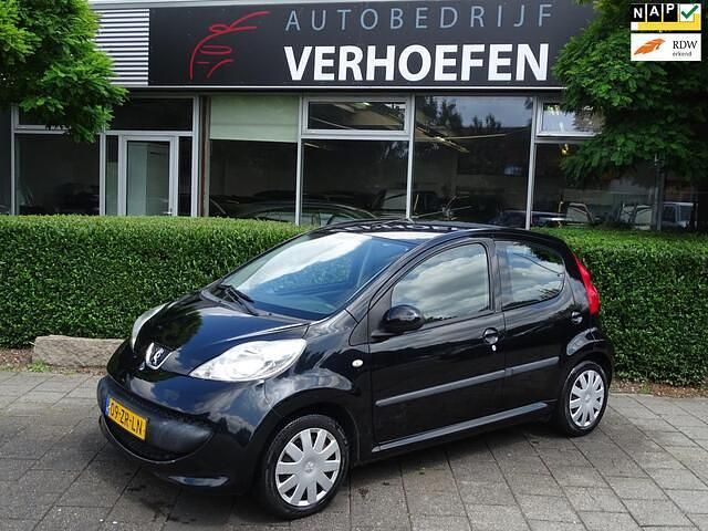 Zwart Gebruikt 2008 Peugeot 107 Hatchback | € 3.299 (Iets duurder) - Afbeelding 1/4