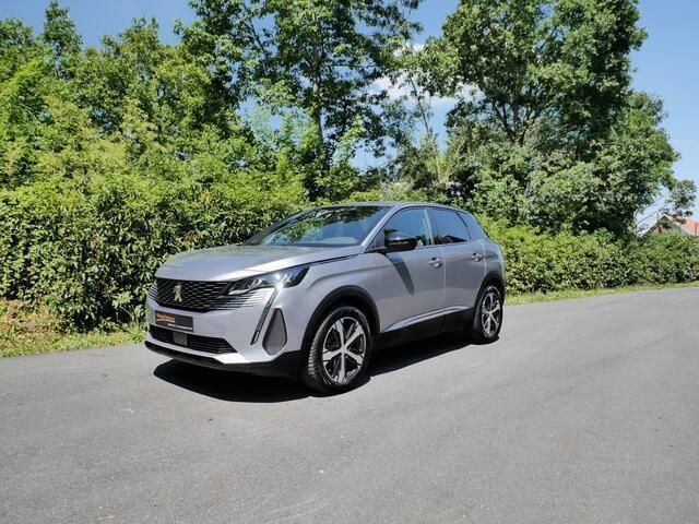 Grijs Gebruikt 2024 Peugeot 3008 Allure Sedan | € 22.950 (Eerlijke prijs) - Afbeelding 1/4