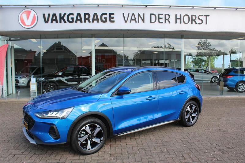 Blauw Occasion 2024 Ford Focus Active Hatchback | € 30.950 (Eerlijke prijs) - Afbeelding 1/4