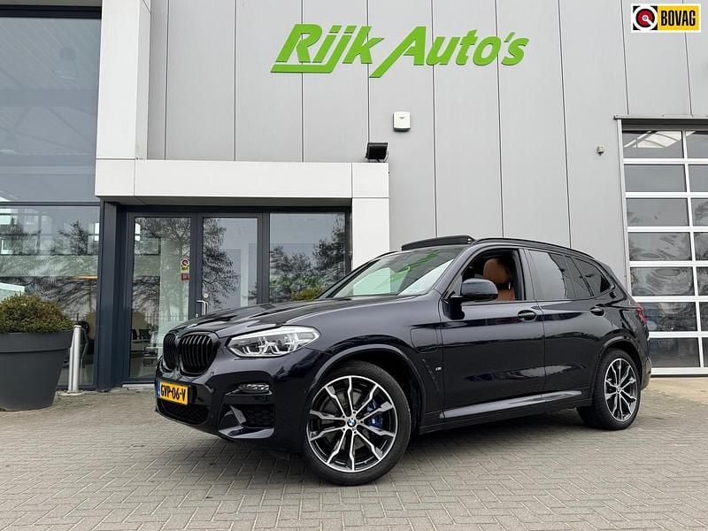 Zwart Occasion 2024 BMW X3 SUV | € 41.945 - Afbeelding 1/4