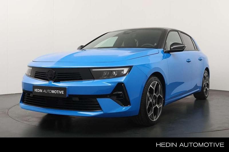 Blauw Nieuw 2025 Opel Astra Hatchback | € 44.891 - Afbeelding 1/4