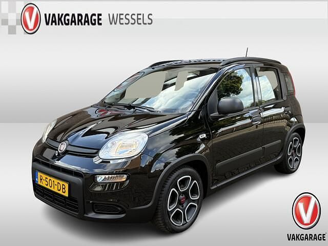 Zwart Gebruikt 2022 Fiat Panda City Life Hatchback | € 13.950 (Iets duurder) - Afbeelding 1/4