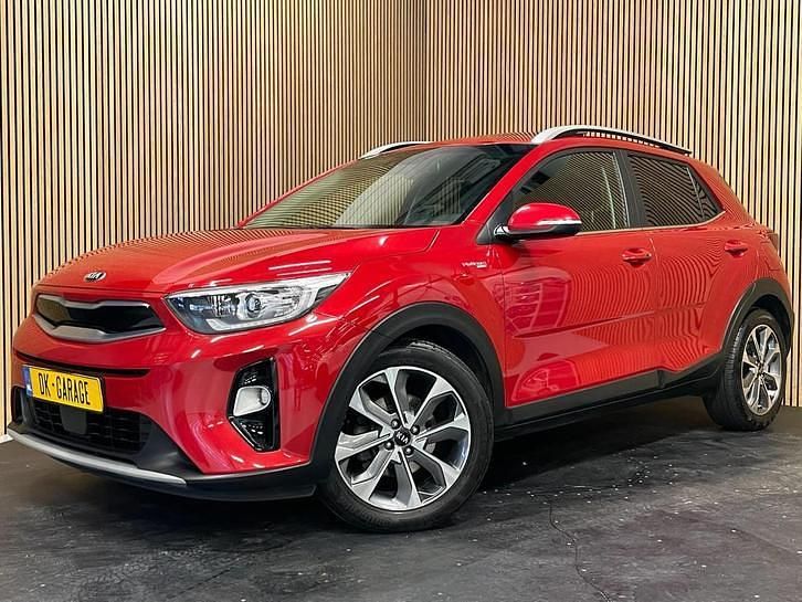 Rood Gebruikt 2020 Kia Stonic SUV | € 17.395 (Super prijs) - Afbeelding 1/2