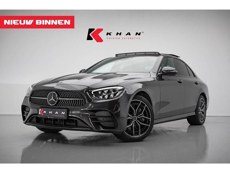 Grijs Gebruikt 2022 Mercedes E300 AMG line Sedan | € 39.995 (Goede deal) - Afbeelding 1/4