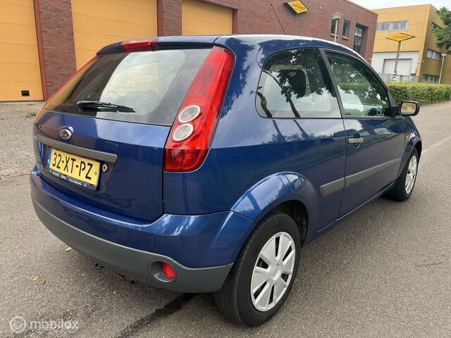 Occasion Ford Fiesta Cool & Sound Edition 69 PK (50 kW) 2007 Blauw Hatchback