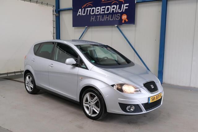 Grijs Gebruikt 2009 Seat Altea Style MPV | € 3.750 (Eerlijke prijs) - Afbeelding 1/4