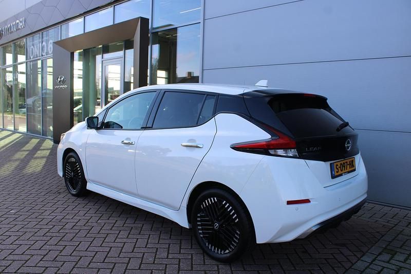Occasion Nissan Leaf Tekna 110 kW (150 PK) 2023 Wit Hatchback