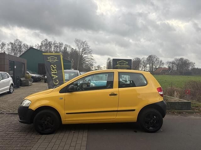 Occasion VW Fox Trendline 75 PK (55 kW) 2007 Geel Hatchback