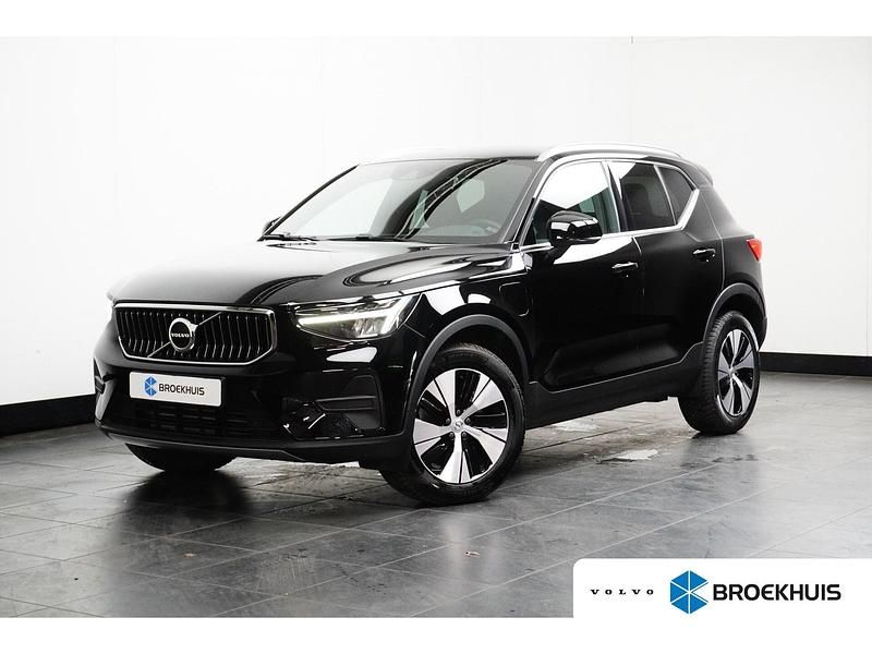 Zwart Gebruikt 2022 Volvo XC40 Inscription SUV | € 35.900 (Eerlijke prijs) - Afbeelding 1/4