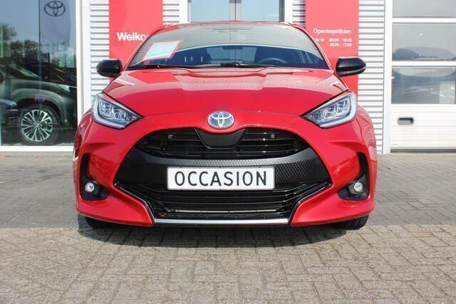Occasion Toyota Yaris Executive 116 PK (85 kW) 2023 Rood Hatchback