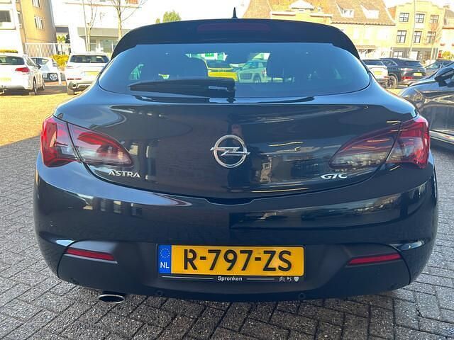 Occasion Opel Astra GTC Sport 140 PK (102 kW) 2015 Zwart Hatchback