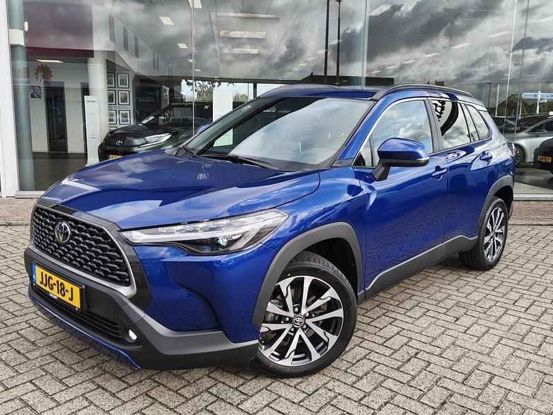 Blauw Gebruikt 2024 Toyota Corolla Cross Style SUV | € 35.895 - Afbeelding 1/4
