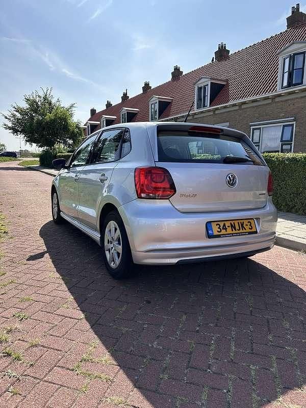 Gebruikt 2010 VW Polo Trendline Sedan | € 3.499 (Duur) - Afbeelding 1/4